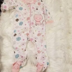 🌸Cat onesie size 6-9 months